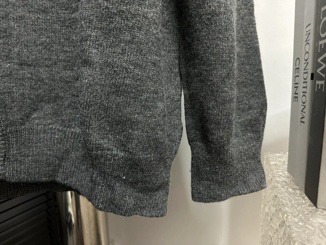 【YSL】 ss 23 v Quality !!Classic ! ? Versatile 🉑 Size：S -L